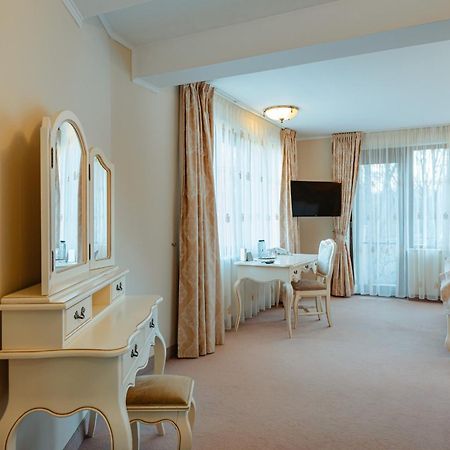 Sungarden Golf & Spa Resort Baciu  Exterior foto