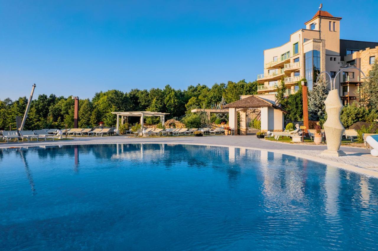Sungarden Golf & Spa Resort Baciu  Exterior foto