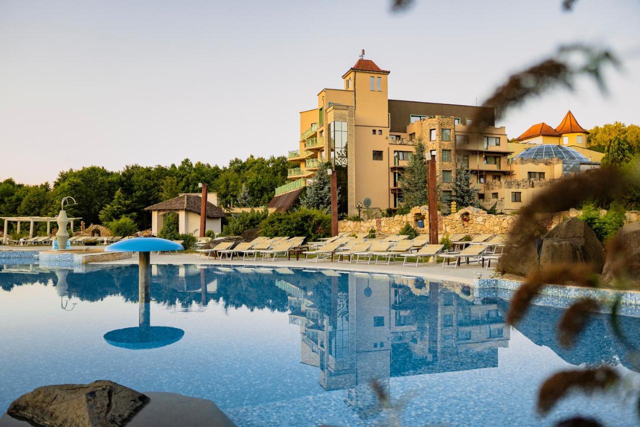 Sungarden Golf & Spa Resort Baciu  Exterior foto