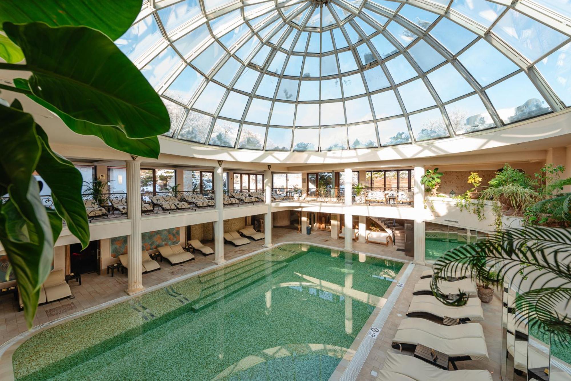 Sungarden Golf & Spa Resort Baciu  Exterior foto