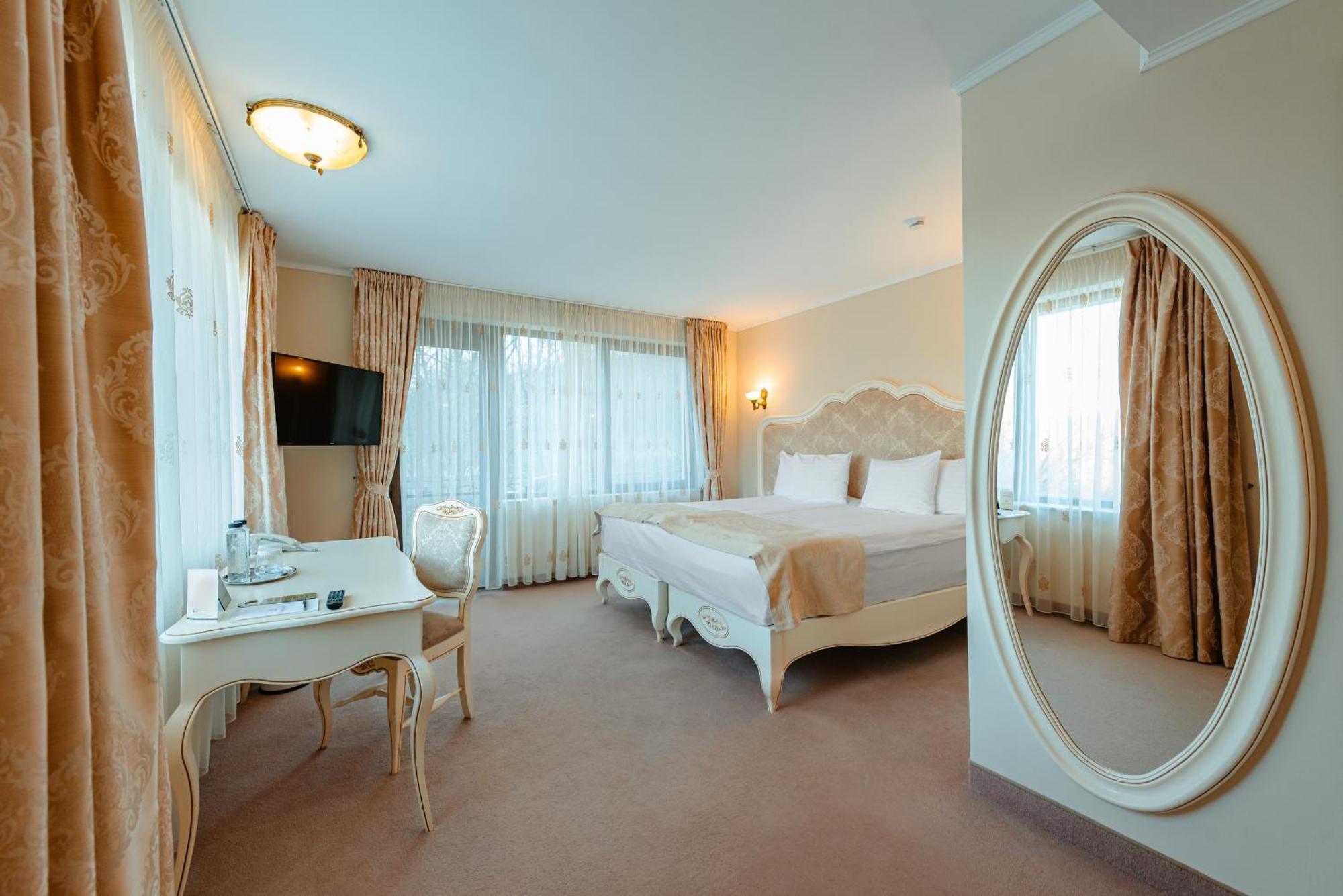 Sungarden Golf & Spa Resort Baciu  Exterior foto